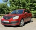 Красный Киа Рио, объемом двигателя 1.3 л и пробегом 155 тыс. км за 6299 $, фото 1 на Automoto.ua