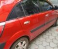 Красный Киа Рио, объемом двигателя 1.4 л и пробегом 160 тыс. км за 5000 $, фото 2 на Automoto.ua