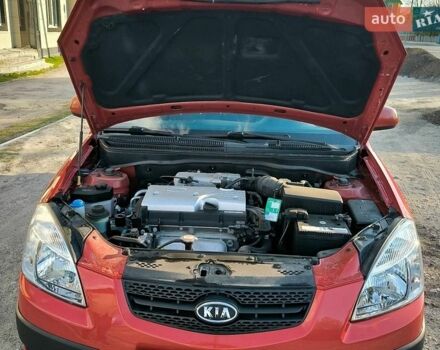 Красный Киа Рио, объемом двигателя 1.4 л и пробегом 172 тыс. км за 4650 $, фото 9 на Automoto.ua