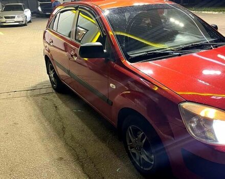 Красный Киа Рио, объемом двигателя 1.4 л и пробегом 214 тыс. км за 6500 $, фото 2 на Automoto.ua