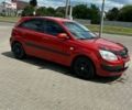 Красный Киа Рио, объемом двигателя 1.4 л и пробегом 257 тыс. км за 5300 $, фото 1 на Automoto.ua