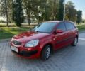 Красный Киа Рио, объемом двигателя 1.4 л и пробегом 312 тыс. км за 5500 $, фото 1 на Automoto.ua