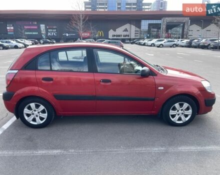 Красный Киа Рио, объемом двигателя 1.4 л и пробегом 216 тыс. км за 3900 $, фото 5 на Automoto.ua