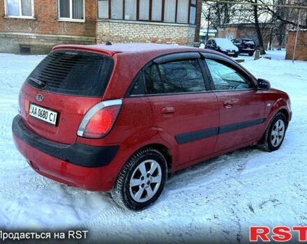 Красный Киа Рио, объемом двигателя 1.4 л и пробегом 250 тыс. км за 4700 $, фото 5 на Automoto.ua