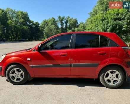 Красный Киа Рио, объемом двигателя 1.4 л и пробегом 155 тыс. км за 5800 $, фото 11 на Automoto.ua