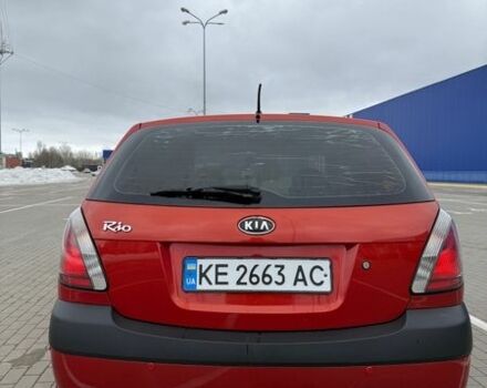 Червоний Кіа Ріо, об'ємом двигуна 1.4 л та пробігом 153 тис. км за 6399 $, фото 5 на Automoto.ua