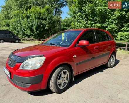 Красный Киа Рио, объемом двигателя 1.4 л и пробегом 155 тыс. км за 5800 $, фото 10 на Automoto.ua