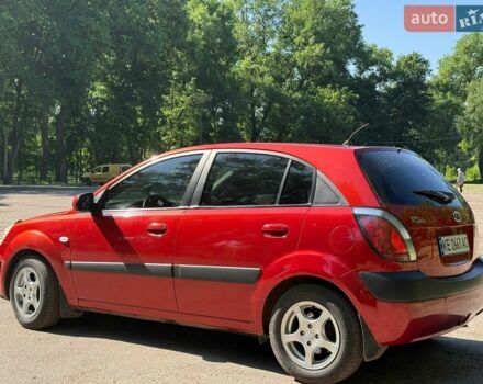 Красный Киа Рио, объемом двигателя 1.4 л и пробегом 155 тыс. км за 5800 $, фото 1 на Automoto.ua