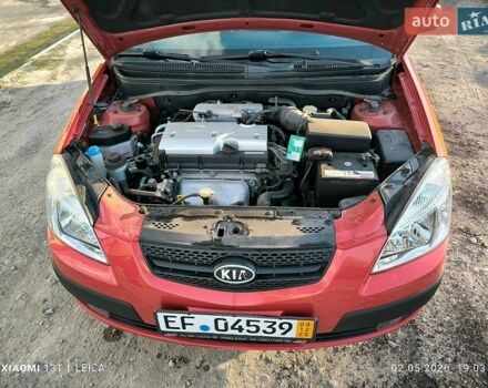 Красный Киа Рио, объемом двигателя 1.6 л и пробегом 172 тыс. км за 4650 $, фото 8 на Automoto.ua