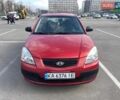 Красный Киа Рио, объемом двигателя 1.4 л и пробегом 216 тыс. км за 3900 $, фото 7 на Automoto.ua
