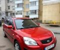 Красный Киа Рио, объемом двигателя 1.4 л и пробегом 288 тыс. км за 4700 $, фото 2 на Automoto.ua