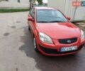 Червоний Кіа Ріо, об'ємом двигуна 1.49 л та пробігом 375 тис. км за 3450 $, фото 6 на Automoto.ua