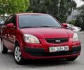 Красный Киа Рио, объемом двигателя 14 л и пробегом 127 тыс. км за 5850 $, фото 1 на Automoto.ua