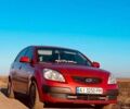 Красный Киа Рио, объемом двигателя 1.4 л и пробегом 281 тыс. км за 5000 $, фото 1 на Automoto.ua