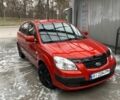 Червоний Кіа Ріо, об'ємом двигуна 1.4 л та пробігом 127 тис. км за 5100 $, фото 4 на Automoto.ua