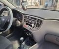 Красный Киа Рио, объемом двигателя 1.4 л и пробегом 200 тыс. км за 3800 $, фото 7 на Automoto.ua