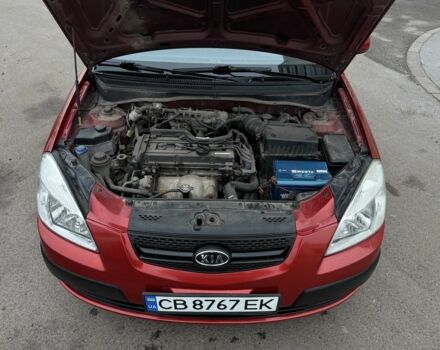 Красный Киа Рио, объемом двигателя 1.4 л и пробегом 288 тыс. км за 4700 $, фото 11 на Automoto.ua