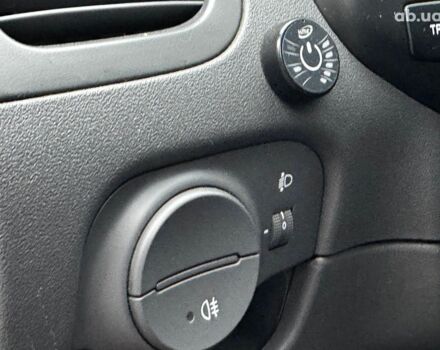 Красный Киа Рио, объемом двигателя 1.4 л и пробегом 189 тыс. км за 6490 $, фото 29 на Automoto.ua