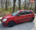 Красный Киа Рио, объемом двигателя 1.39 л и пробегом 122 тыс. км за 5900 $, фото 1 на Automoto.ua