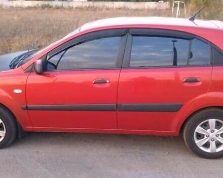 Красный Киа Рио, объемом двигателя 1.4 л и пробегом 327 тыс. км за 3700 $, фото 3 на Automoto.ua