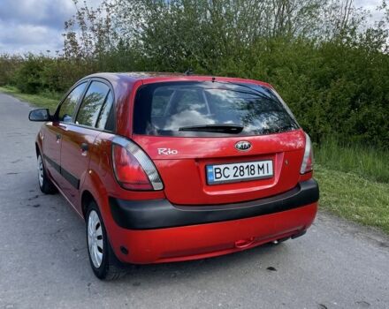 Красный Киа Рио, объемом двигателя 1.4 л и пробегом 224 тыс. км за 4200 $, фото 4 на Automoto.ua