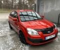 Червоний Кіа Ріо, об'ємом двигуна 1.4 л та пробігом 127 тис. км за 5100 $, фото 4 на Automoto.ua