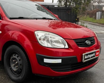 Красный Киа Рио, объемом двигателя 1.4 л и пробегом 189 тыс. км за 6490 $, фото 5 на Automoto.ua