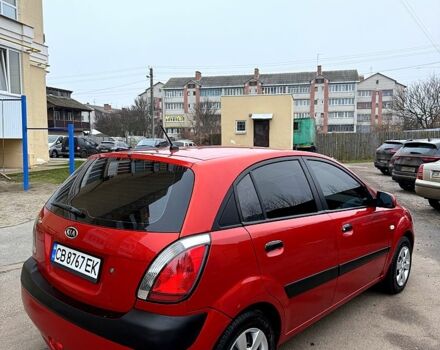 Красный Киа Рио, объемом двигателя 1.4 л и пробегом 288 тыс. км за 4700 $, фото 3 на Automoto.ua