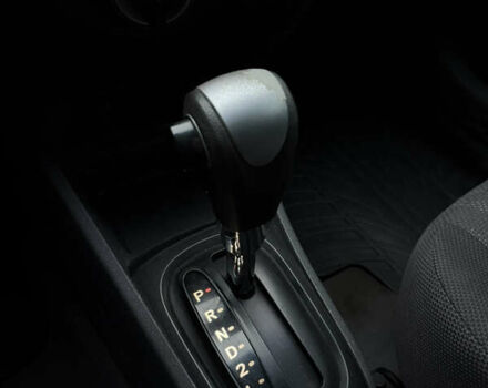 Красный Киа Рио, объемом двигателя 1.4 л и пробегом 288 тыс. км за 4700 $, фото 21 на Automoto.ua