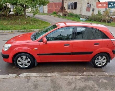 Червоний Кіа Ріо, об'ємом двигуна 1.49 л та пробігом 375 тис. км за 3450 $, фото 1 на Automoto.ua