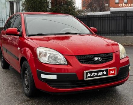 Красный Киа Рио, объемом двигателя 1.4 л и пробегом 189 тыс. км за 6490 $, фото 6 на Automoto.ua