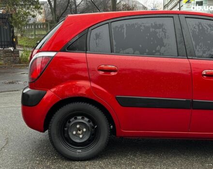 Красный Киа Рио, объемом двигателя 1.4 л и пробегом 189 тыс. км за 6490 $, фото 10 на Automoto.ua