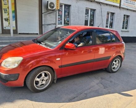 Красный Киа Рио, объемом двигателя 1.4 л и пробегом 230 тыс. км за 3850 $, фото 6 на Automoto.ua