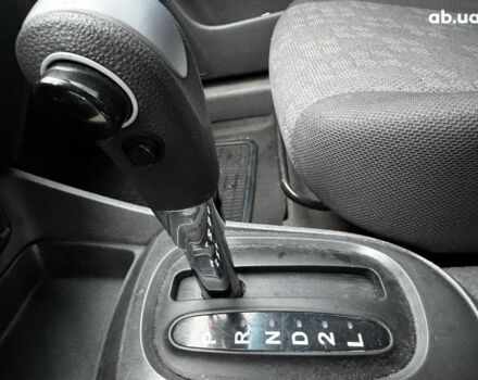 Красный Киа Рио, объемом двигателя 1.4 л и пробегом 189 тыс. км за 6490 $, фото 32 на Automoto.ua