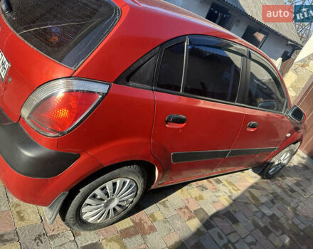 Красный Киа Рио, объемом двигателя 1.4 л и пробегом 230 тыс. км за 4300 $, фото 8 на Automoto.ua