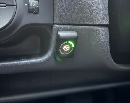 Красный Киа Рио, объемом двигателя 1.4 л и пробегом 288 тыс. км за 4700 $, фото 22 на Automoto.ua