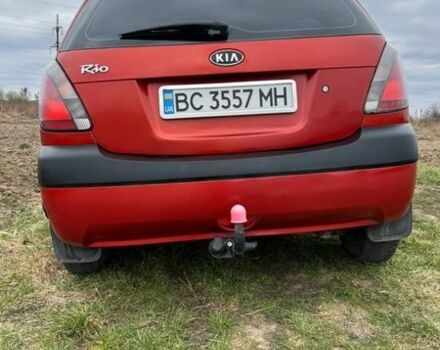 Красный Киа Рио, объемом двигателя 1.4 л и пробегом 230 тыс. км за 3900 $, фото 14 на Automoto.ua
