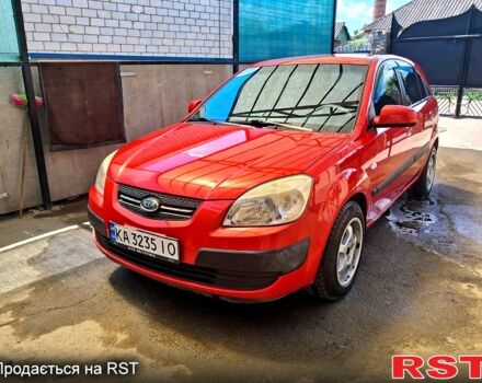 Красный Киа Рио, объемом двигателя 1.4 л и пробегом 180 тыс. км за 3800 $, фото 7 на Automoto.ua