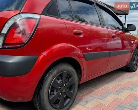 Красный Киа Рио, объемом двигателя 1.4 л и пробегом 193 тыс. км за 4700 $, фото 14 на Automoto.ua