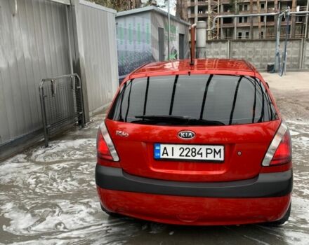 Червоний Кіа Ріо, об'ємом двигуна 1.4 л та пробігом 127 тис. км за 5100 $, фото 3 на Automoto.ua