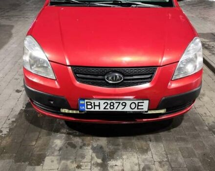 Красный Киа Рио, объемом двигателя 1.4 л и пробегом 174 тыс. км за 4500 $, фото 5 на Automoto.ua