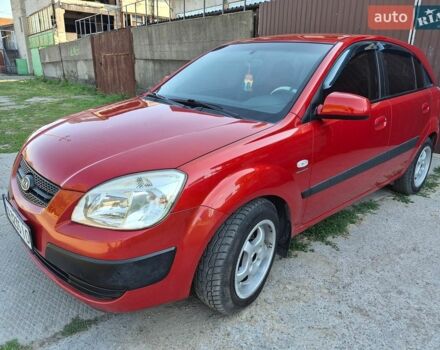 Красный Киа Рио, объемом двигателя 1.4 л и пробегом 241 тыс. км за 4500 $, фото 8 на Automoto.ua