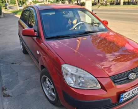 Красный Киа Рио, объемом двигателя 1.4 л и пробегом 230 тыс. км за 3850 $, фото 1 на Automoto.ua