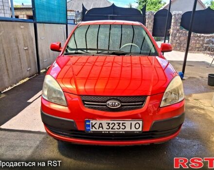 Красный Киа Рио, объемом двигателя 1.4 л и пробегом 180 тыс. км за 3800 $, фото 5 на Automoto.ua