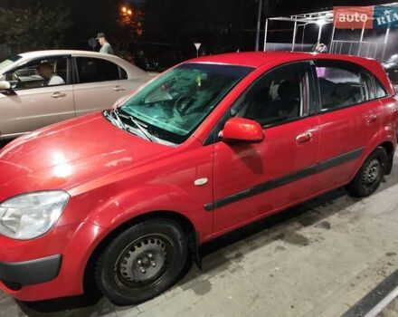 Красный Киа Рио, объемом двигателя 1.4 л и пробегом 174 тыс. км за 4500 $, фото 4 на Automoto.ua