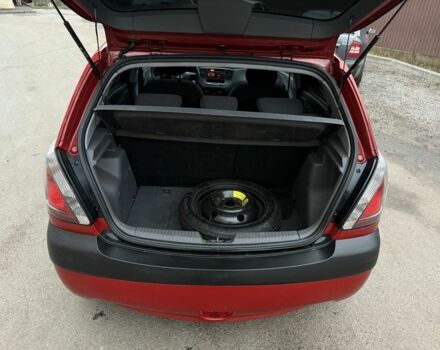 Красный Киа Рио, объемом двигателя 1.4 л и пробегом 288 тыс. км за 4700 $, фото 10 на Automoto.ua