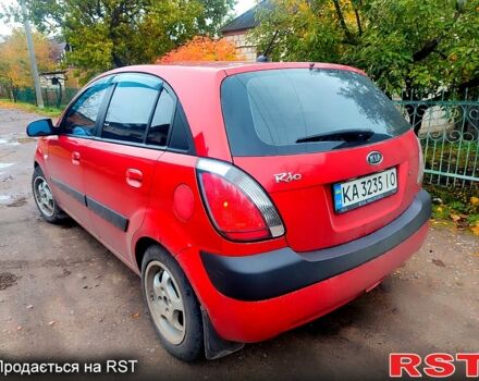 Красный Киа Рио, объемом двигателя 1.4 л и пробегом 218 тыс. км за 4200 $, фото 4 на Automoto.ua