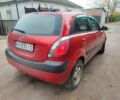 Красный Киа Рио, объемом двигателя 1.4 л и пробегом 218 тыс. км за 4200 $, фото 5 на Automoto.ua