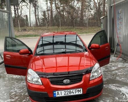 Червоний Кіа Ріо, об'ємом двигуна 1.4 л та пробігом 127 тис. км за 5100 $, фото 1 на Automoto.ua