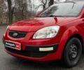 Красный Киа Рио, объемом двигателя 1.4 л и пробегом 189 тыс. км за 6490 $, фото 2 на Automoto.ua